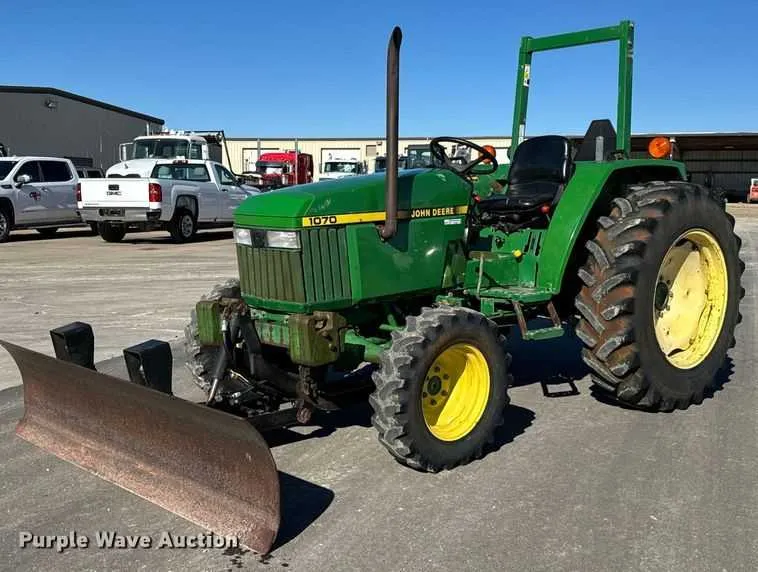 1070 john deere tractor specs