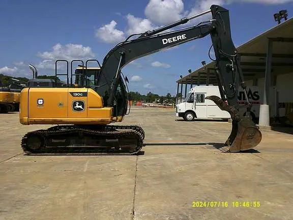 130 john deere excavator specs