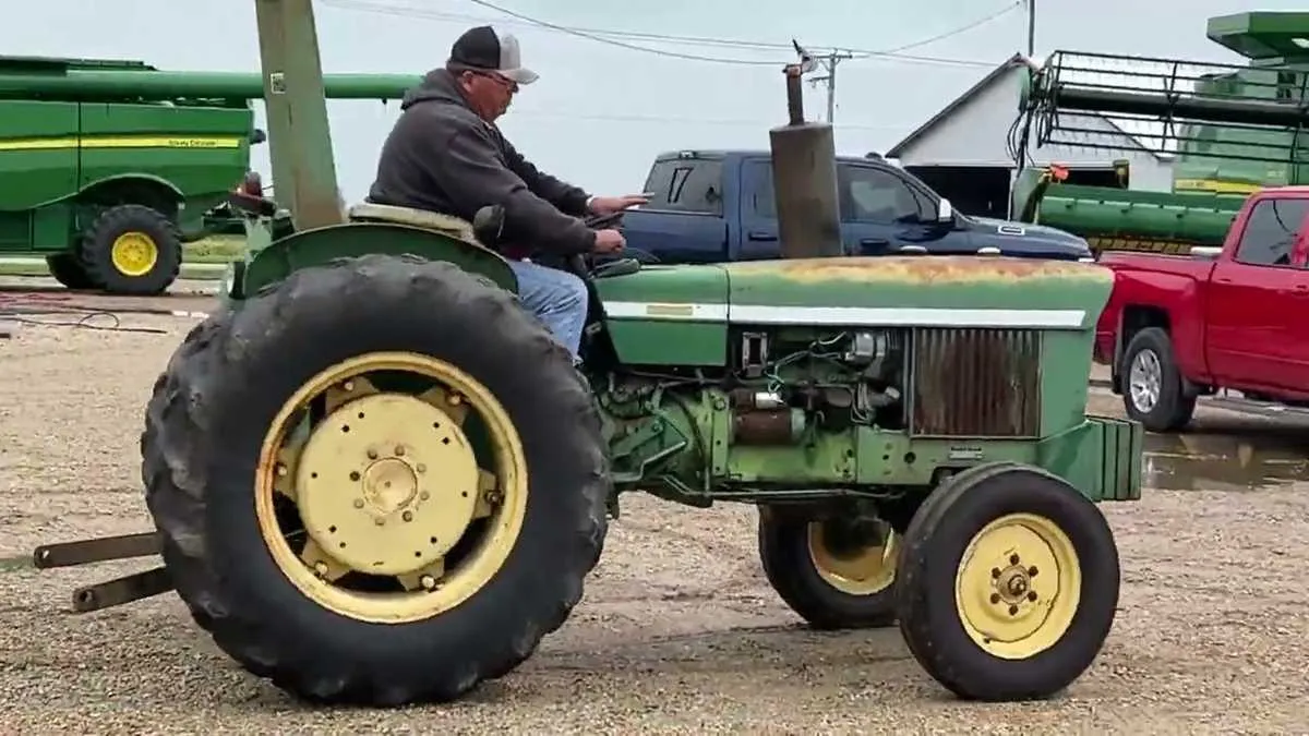 1530 john deere specs