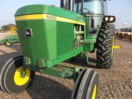 1975 john deere 4430 specs