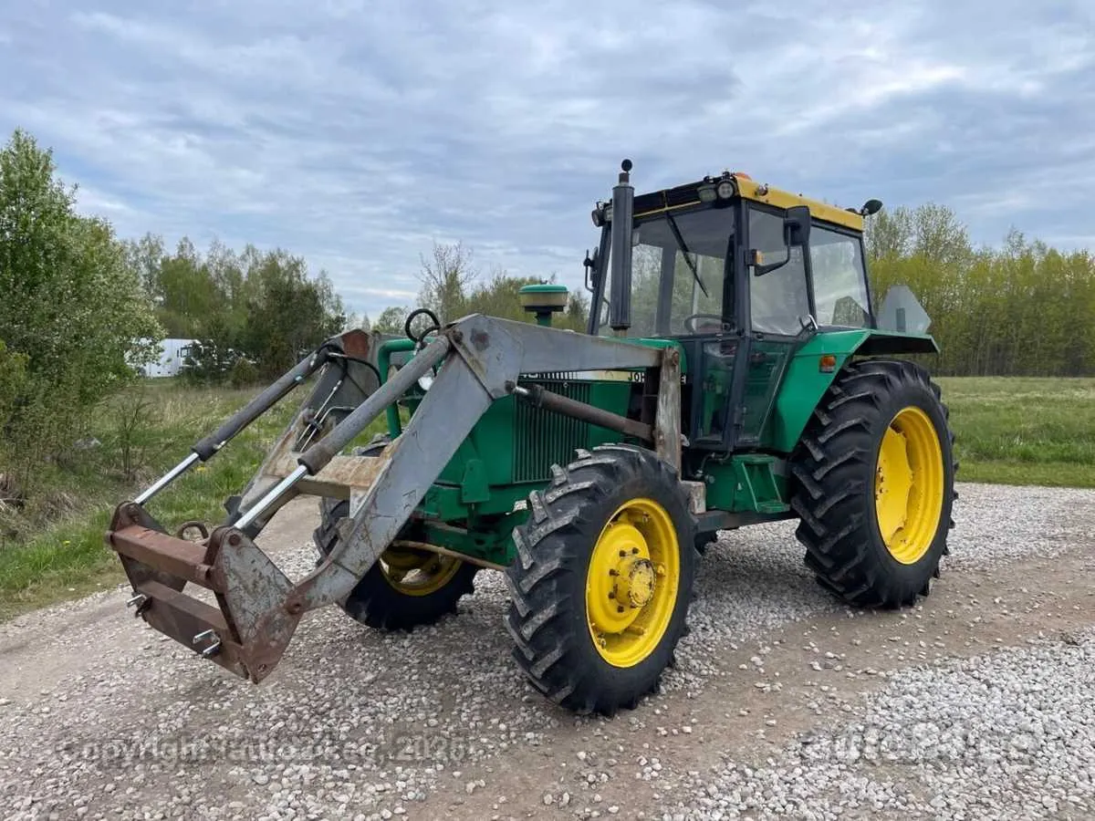 1981 john deere 2049 specs