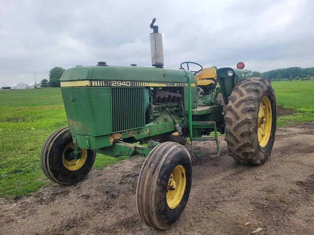 1984 john deere 2940 specs