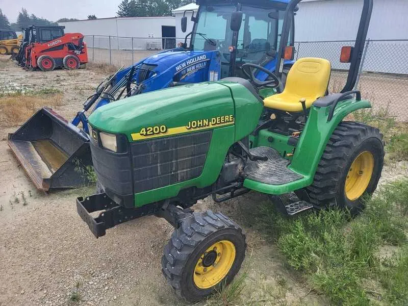 2000 john deere 4400 engine specs