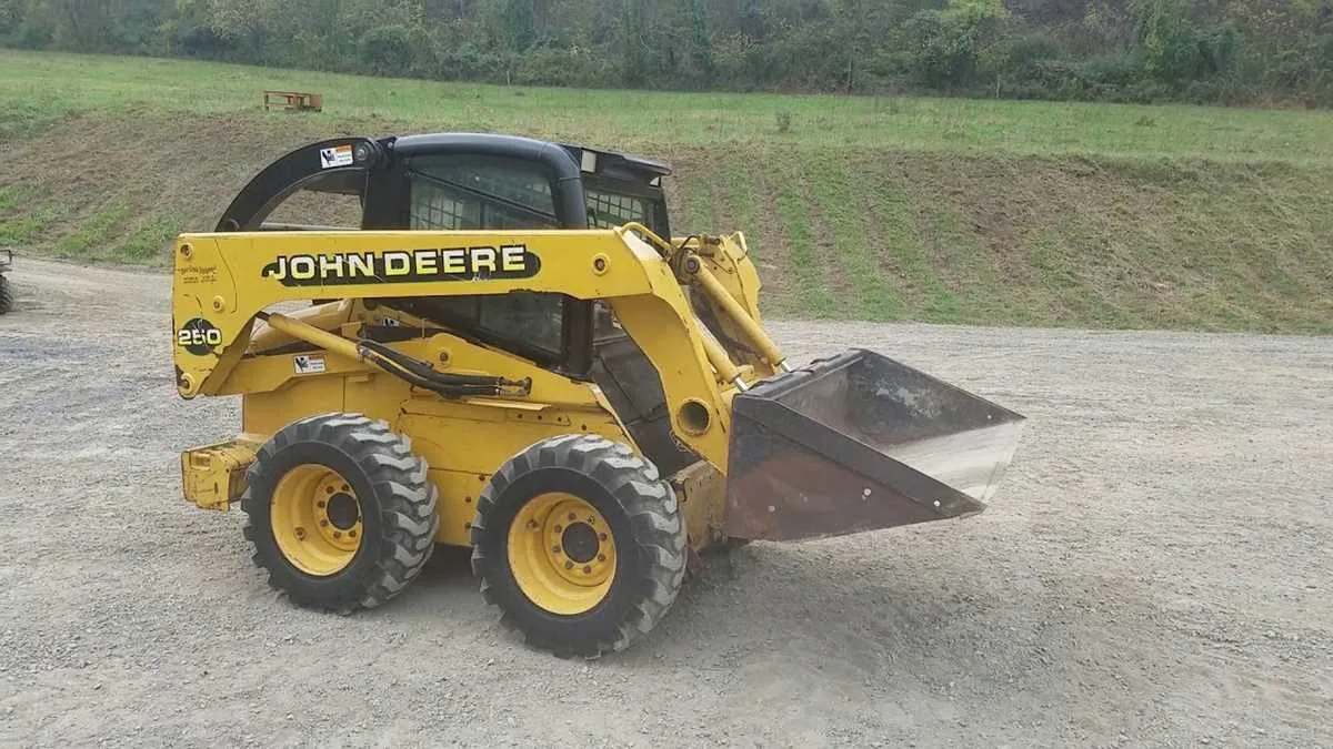 2000 john deere 250 skid steer specs