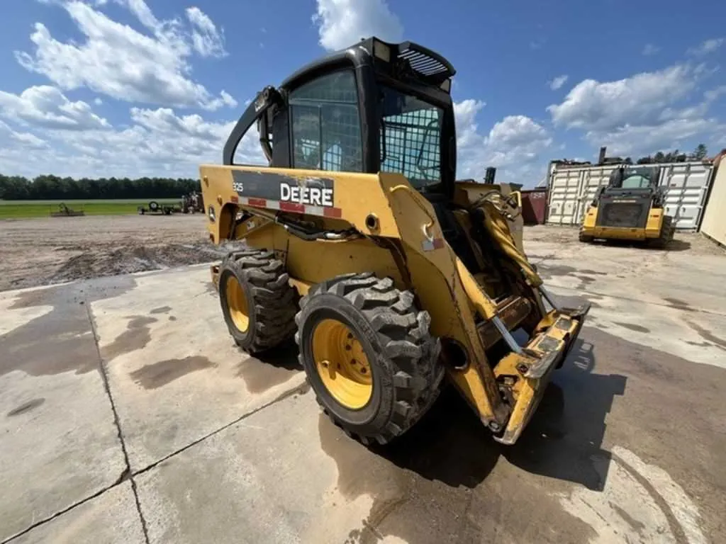2004 john deere 325 specs