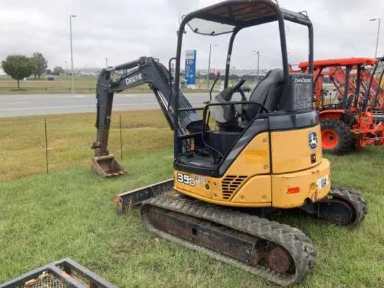 2005 john deere 35d specs