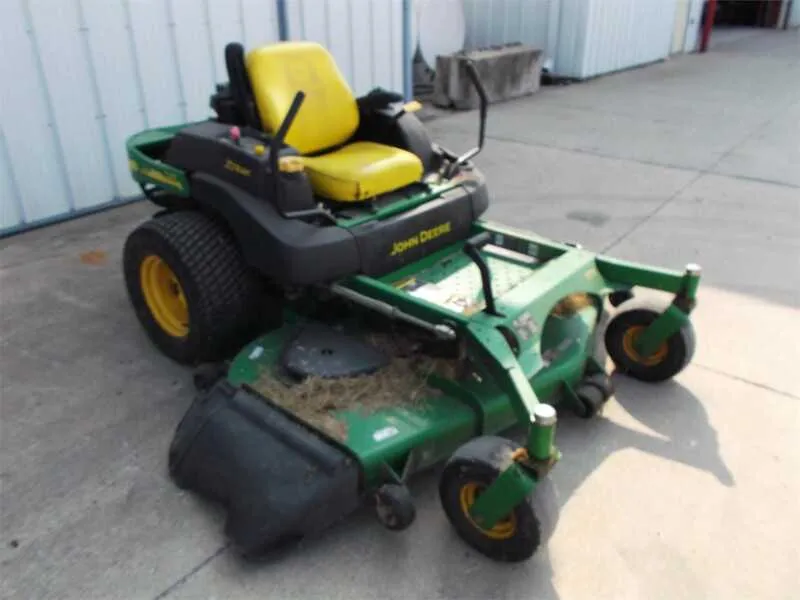 2005 john deere 777 specs