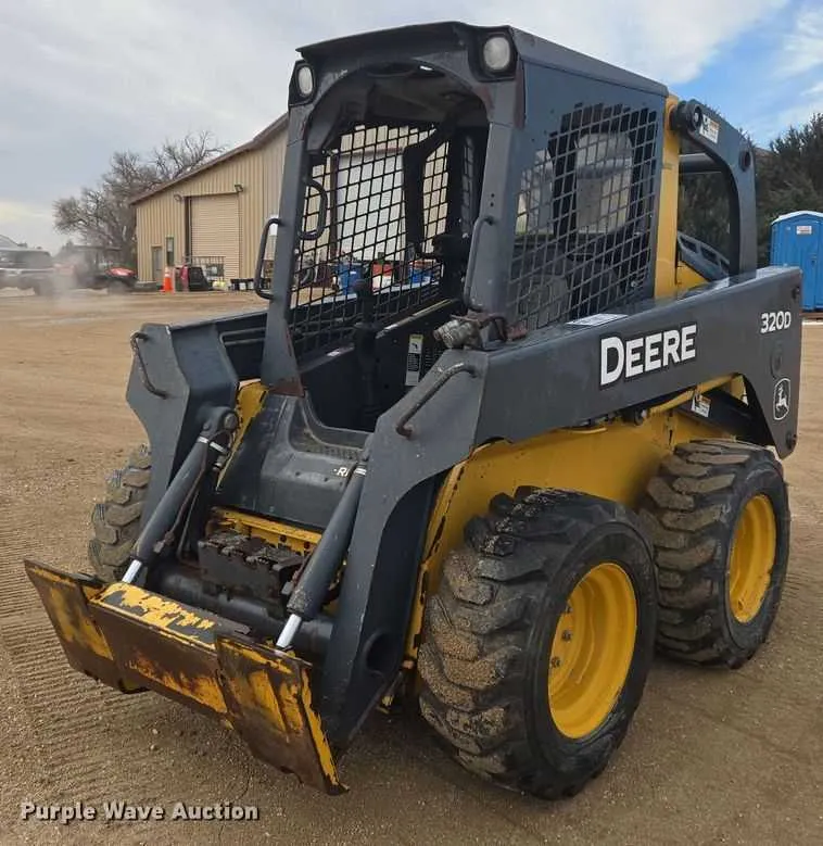 2011 john deere 320d skid steer specs