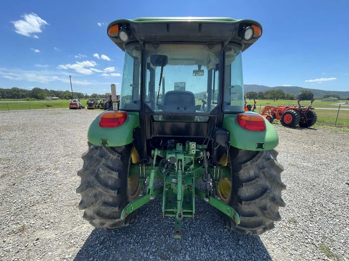 2014 john deere 5065e specs