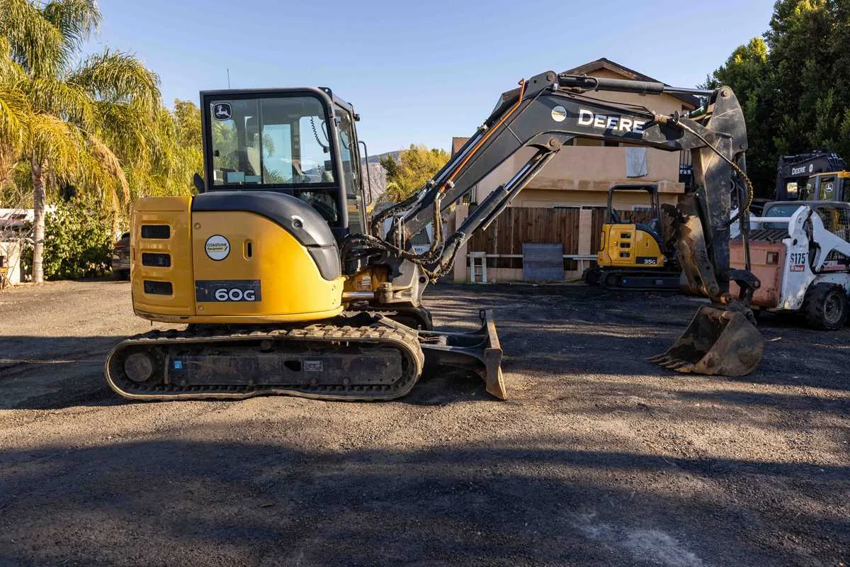 2016 john deere 60g specs