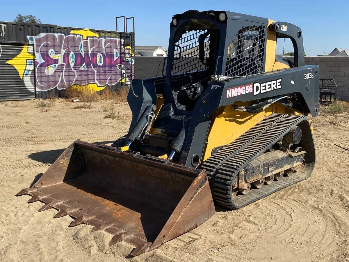 2017 john deere 333e specs