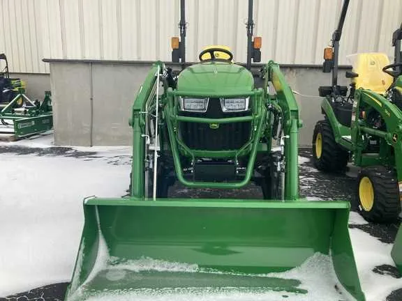 2018 john deere 2038r specs