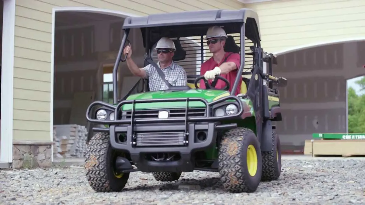 2018 john deer gator lug torque spec
