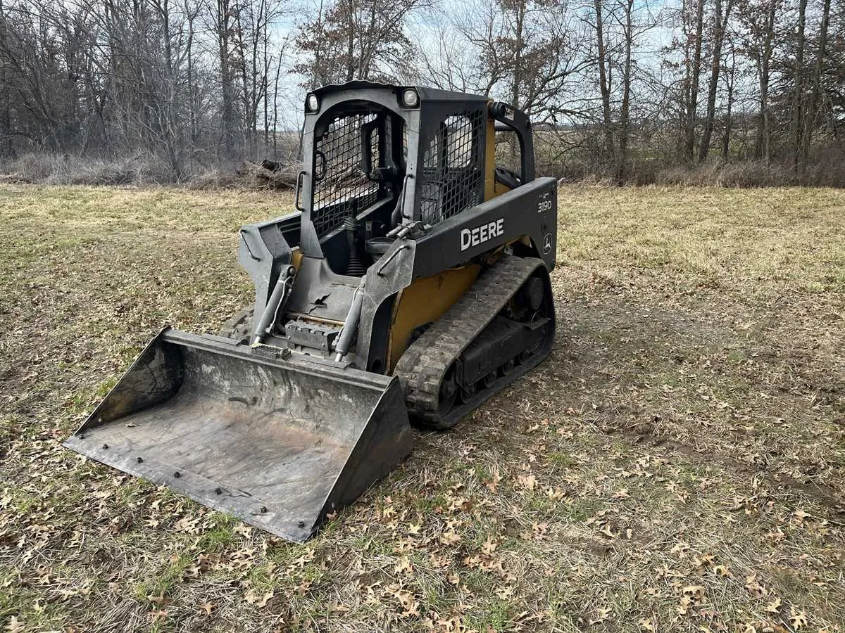 319d vs 319e john deere specs