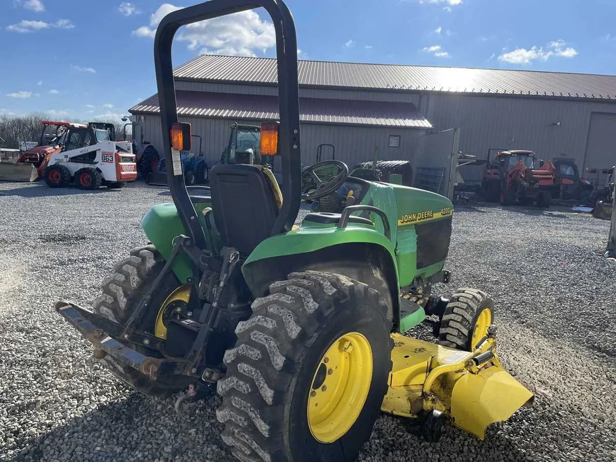 4200 john deere specs