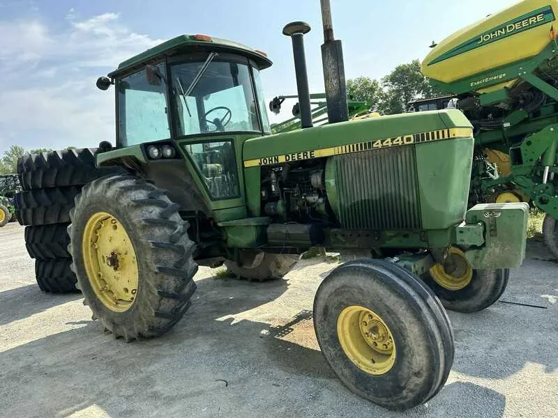 4440 john deere hydraulic specs