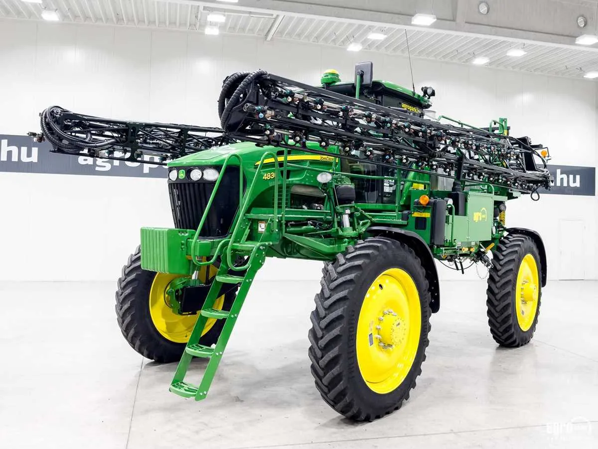 4830 john deere sprayer specs