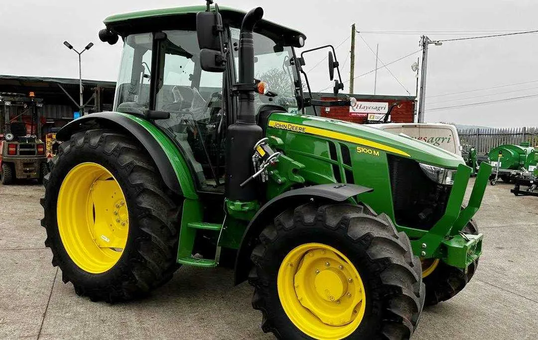 5100m john deere specs