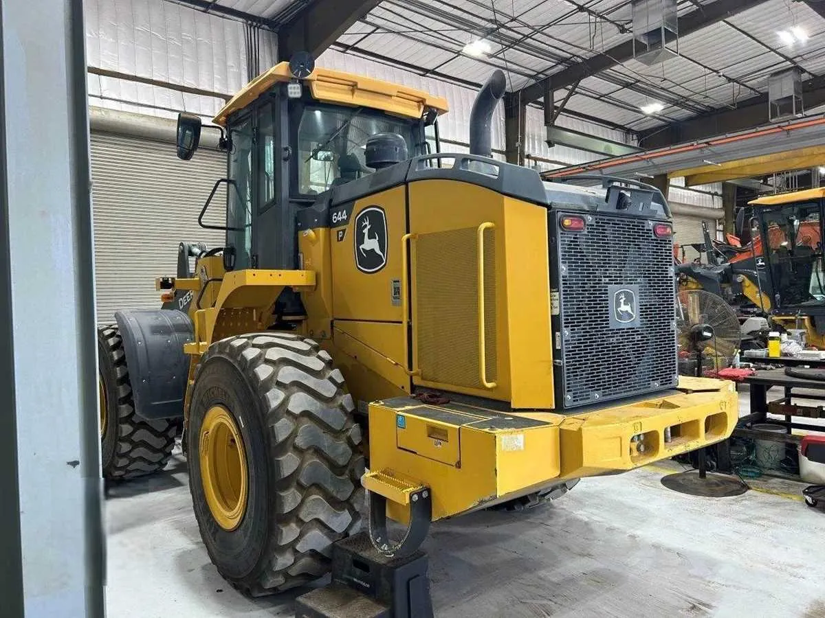 524l john deere specs
