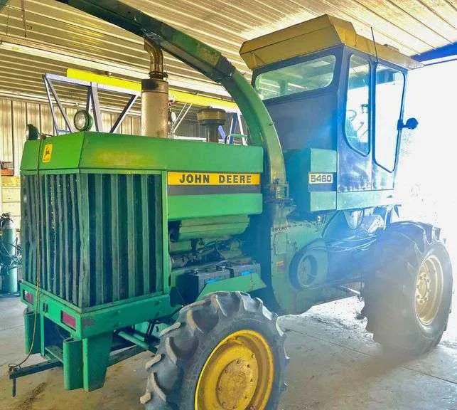 5460 john deere chopper specs