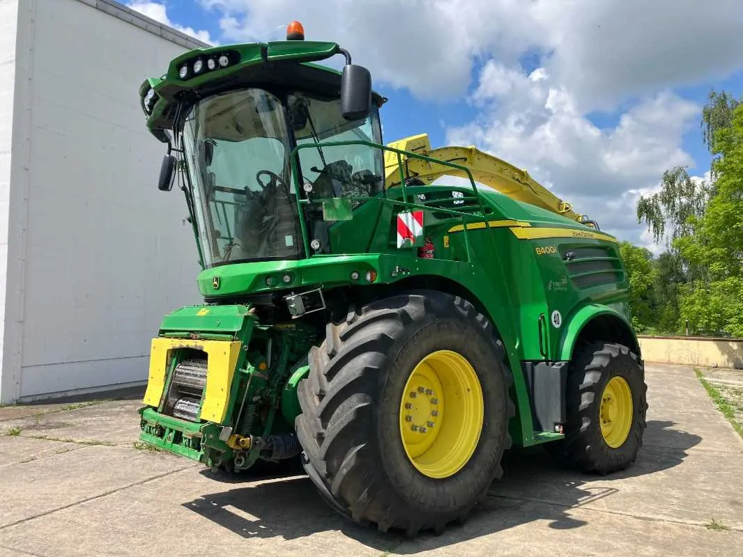 6850 john deere chopper specs