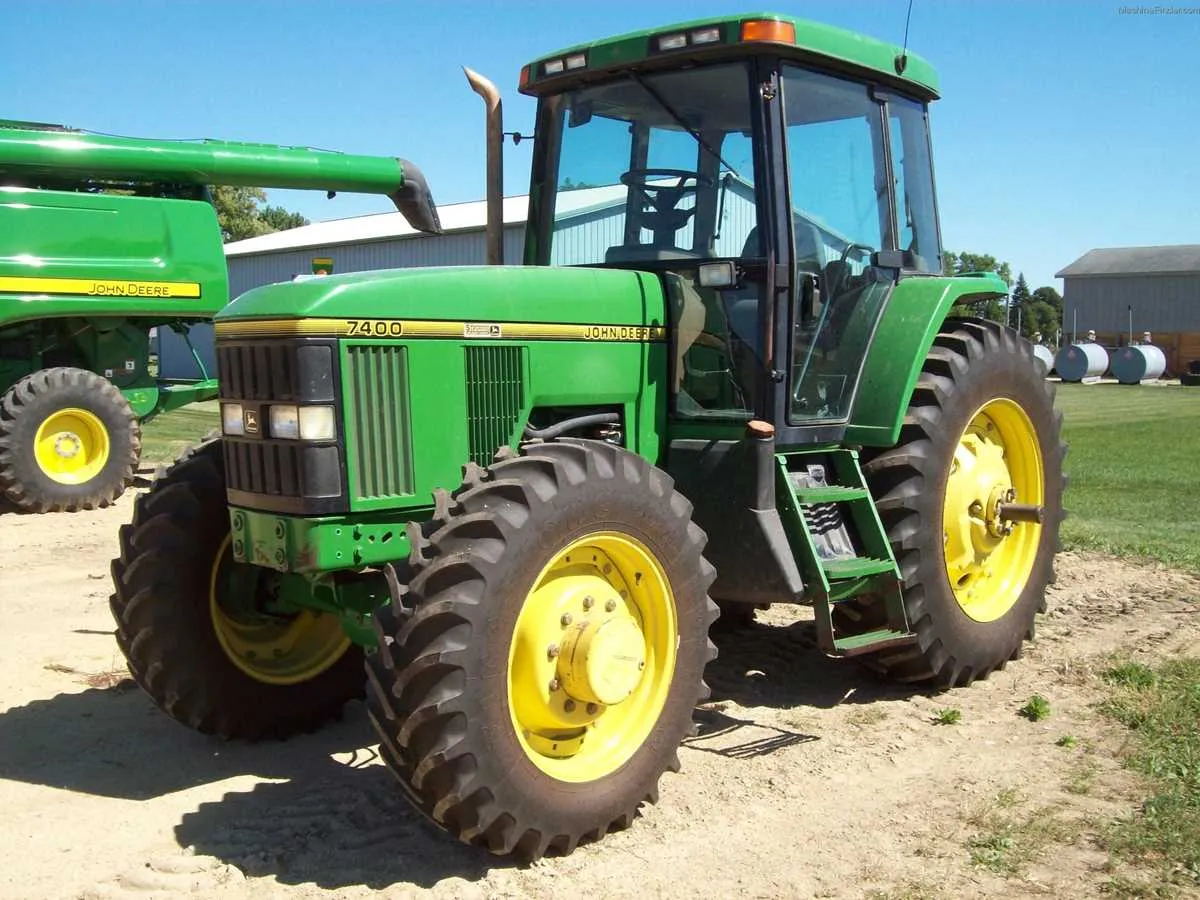 7600 john deere specs