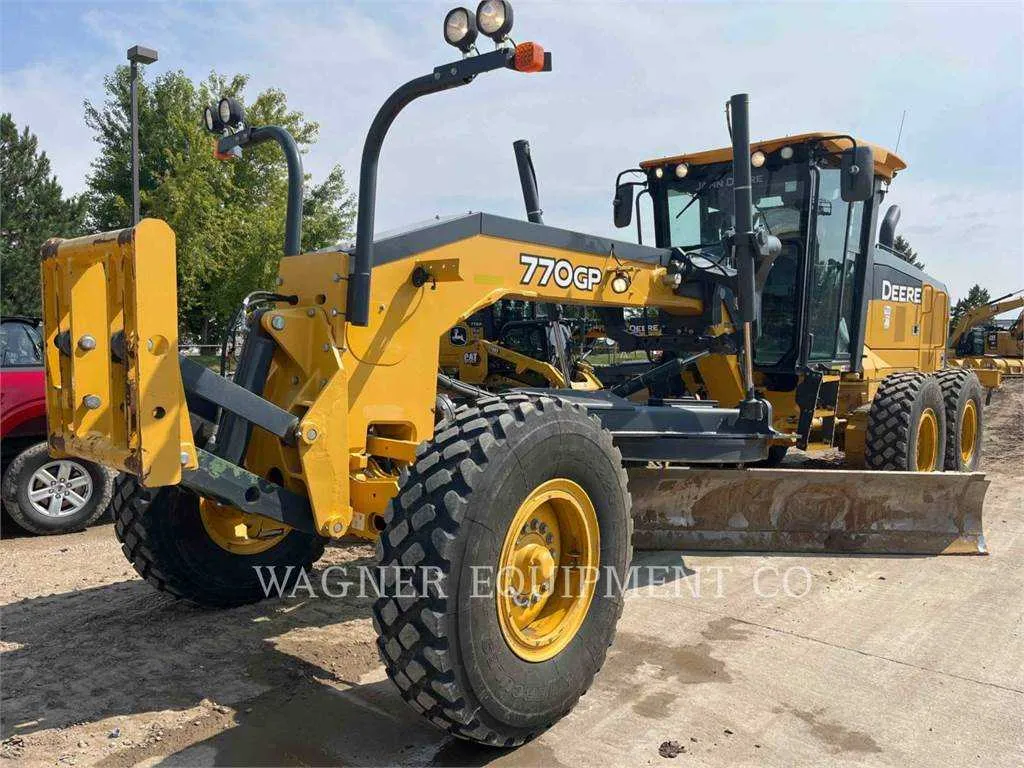 770 john deere grader specs