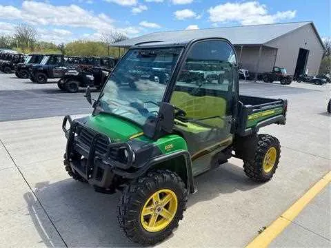 825i john deere gator specs