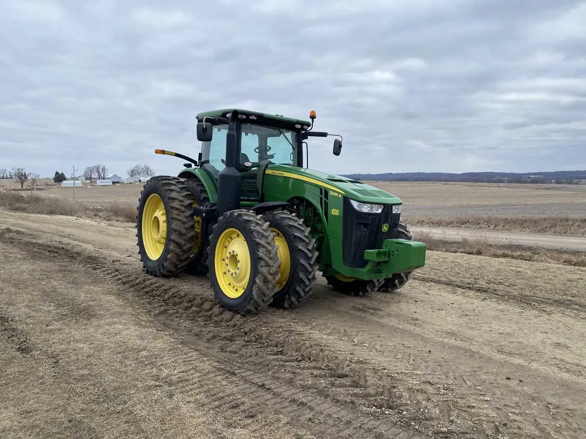 8285r john deere specs
