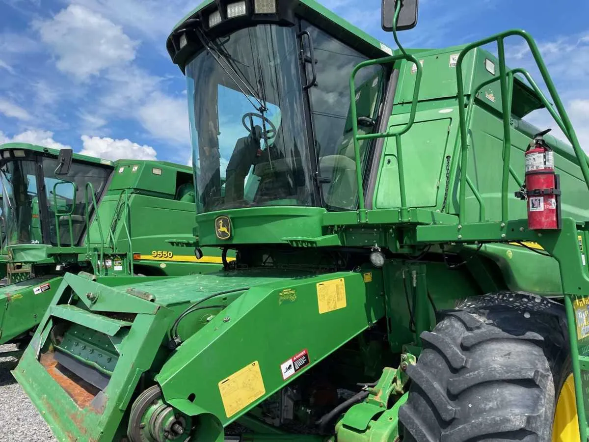 9550 john deere combine specs