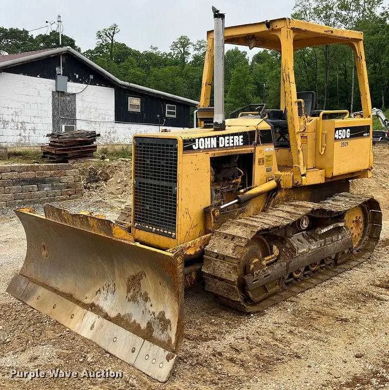 difference in john deere 450 e and 450g dozers spec