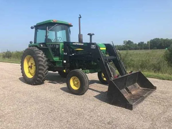 engine specs on a 4230 john deere