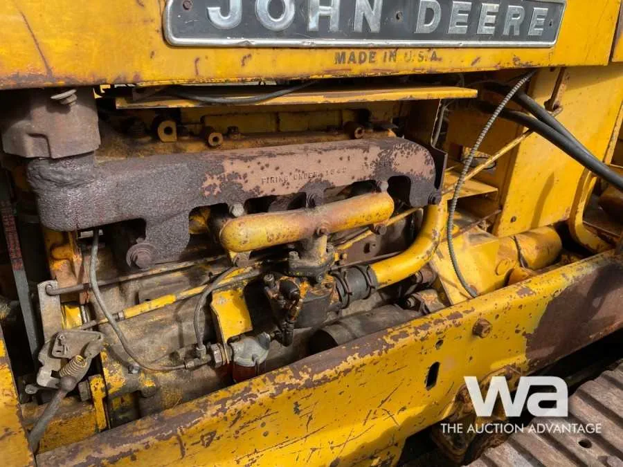 john deere 1010 crawler loader specs