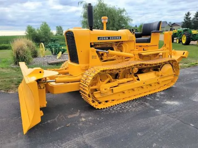 john deere 1010 crawler loader specs