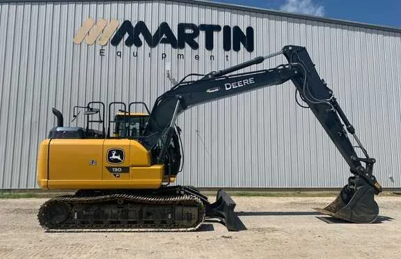 john deere 130 how long is it spec