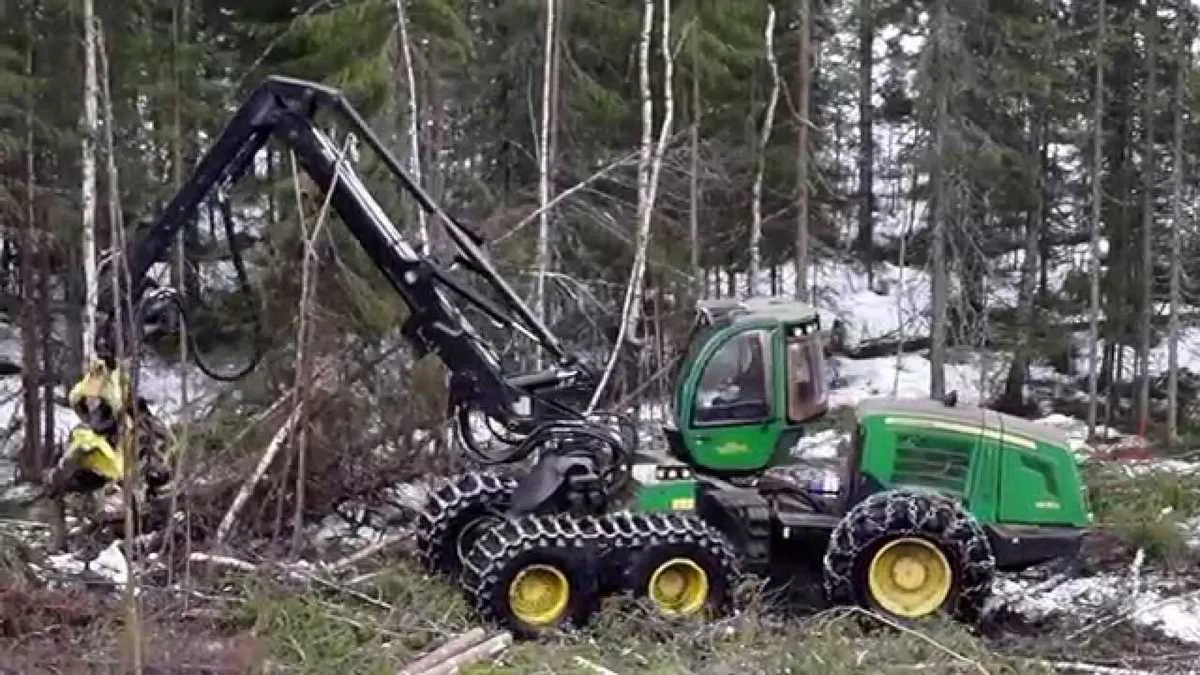 john deere 1470e specs