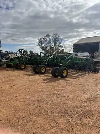john deere 1830 air drill specs