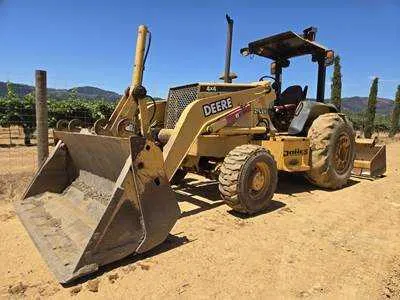 john deere 210 skip loader specs