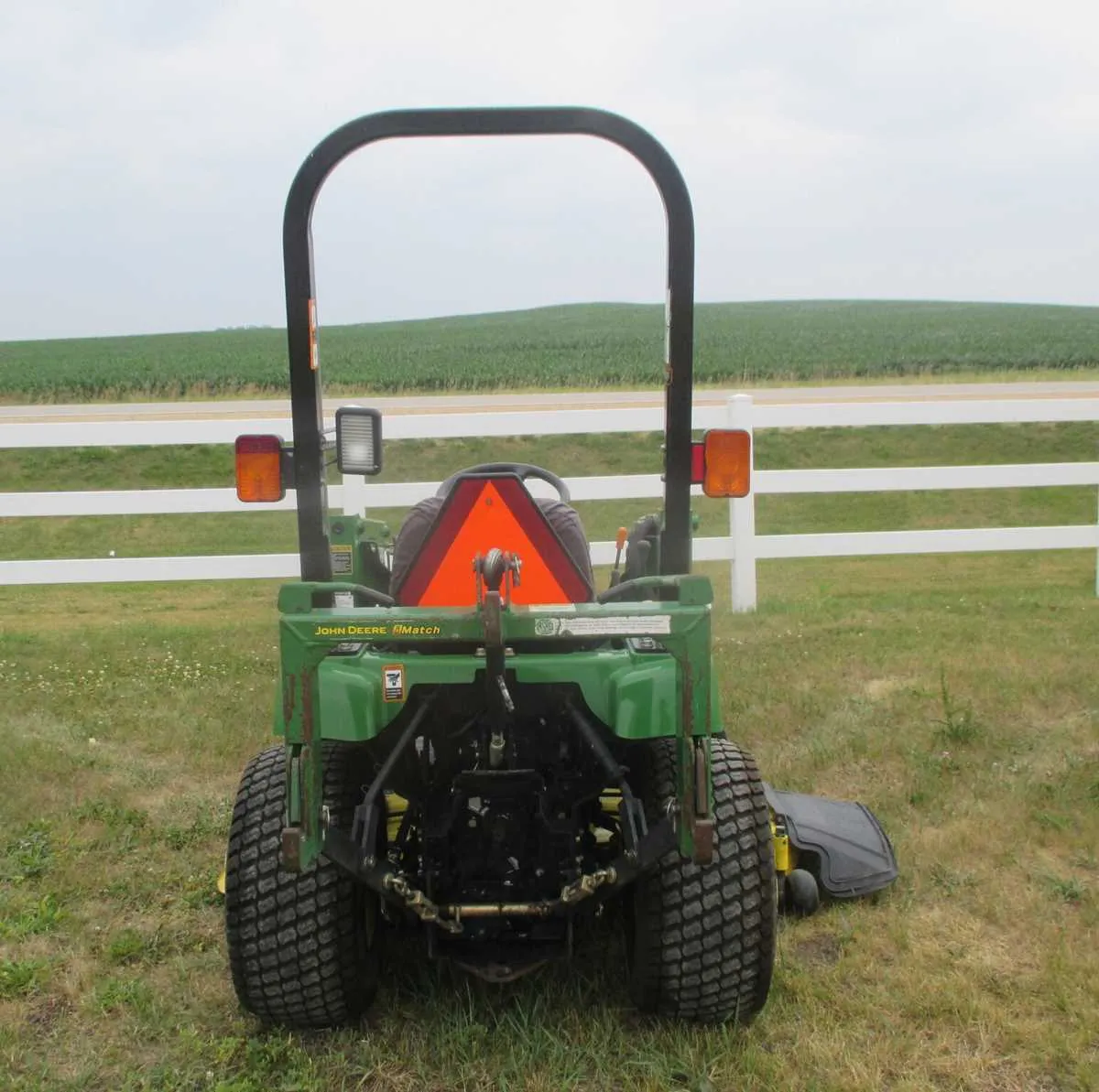 john deere 2210 compact tractor specs