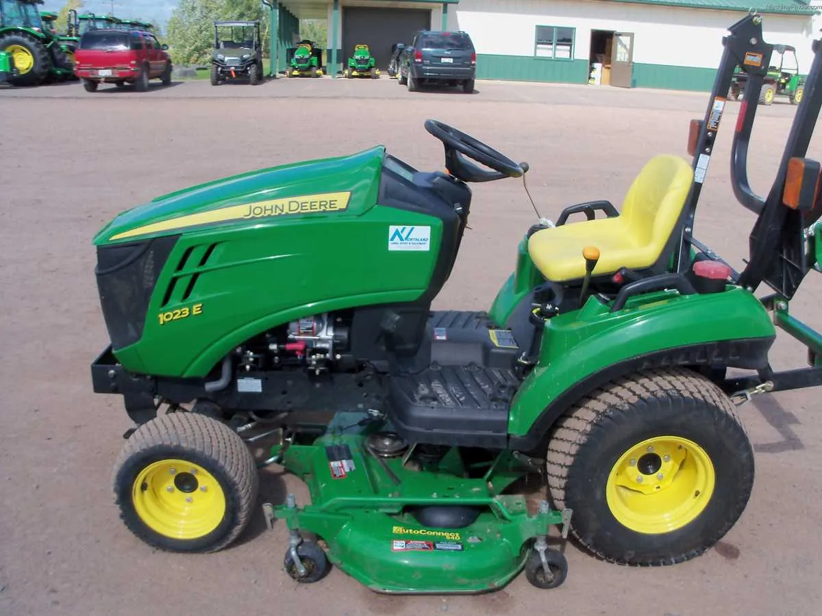 john deere 2305 spec