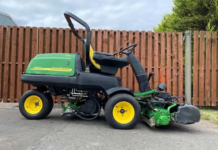 john deere 2500a specs