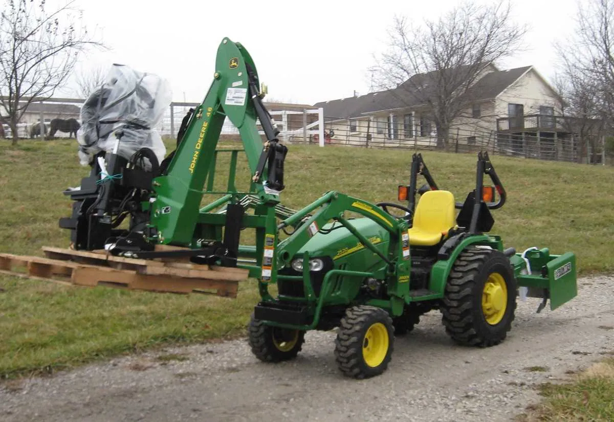 john deere 2520 backhoe specs