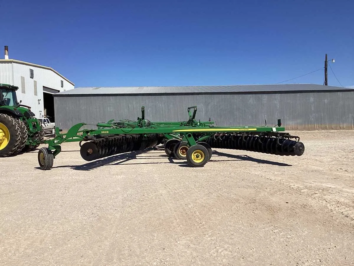 john deere 2623 disc specs