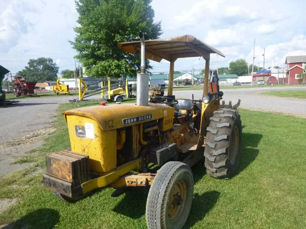 john deere 301a oil specs