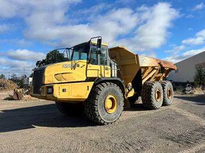john deere 350d haul truck specs