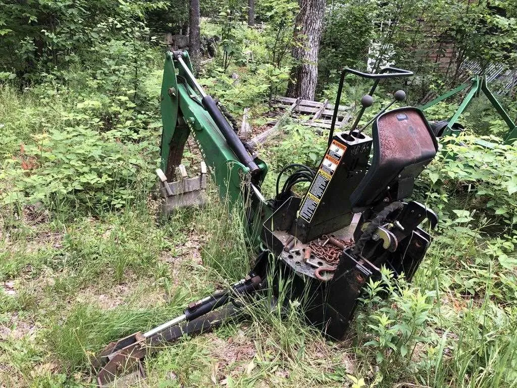 john deere 447 backhoe attachment specs