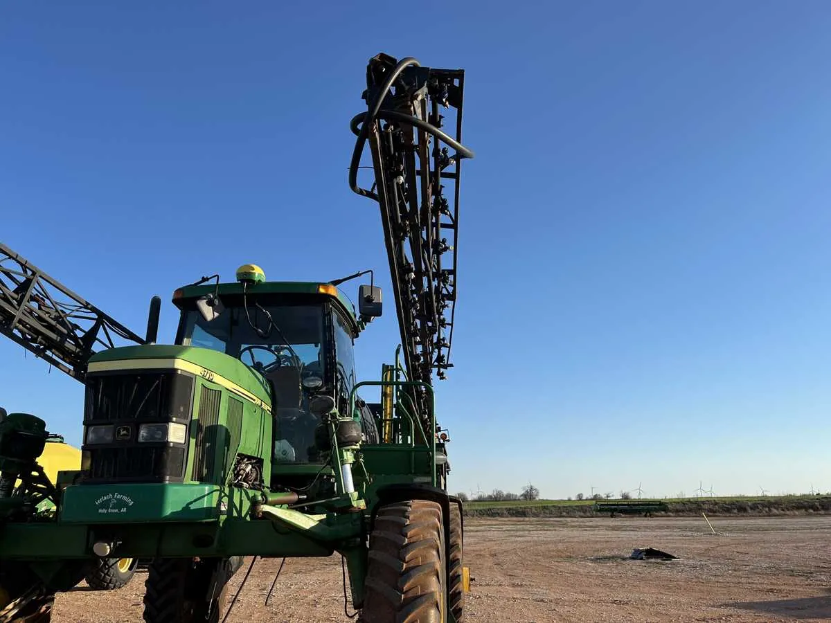 john deere 4710 spec