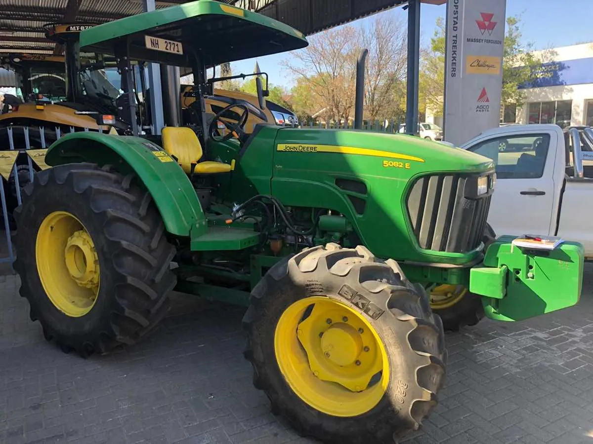 john deere 5082e specs