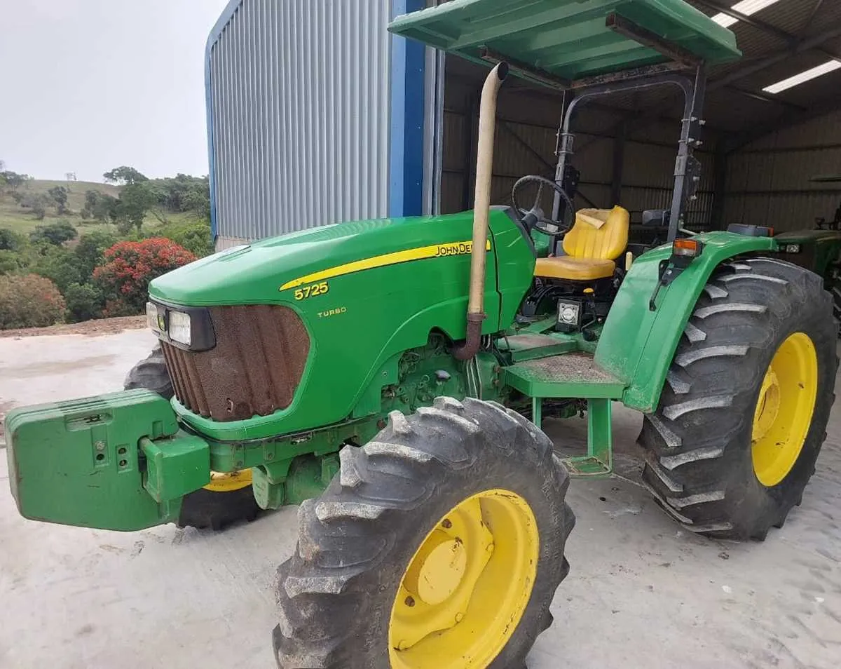 john deere 5725 tractor specs