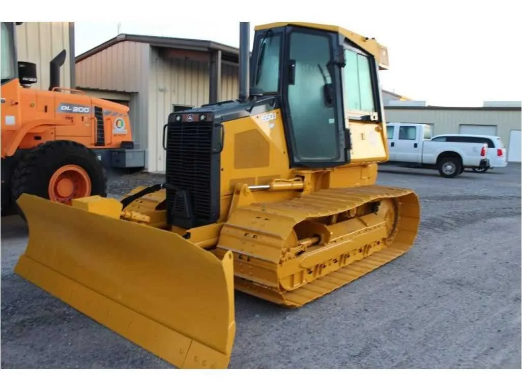 john deere 650 j specs